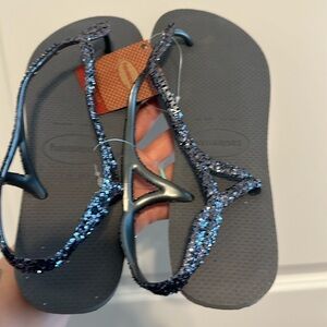 NWT Havainas steel gray silver sandals US 9/10 women’s EUR 41/42